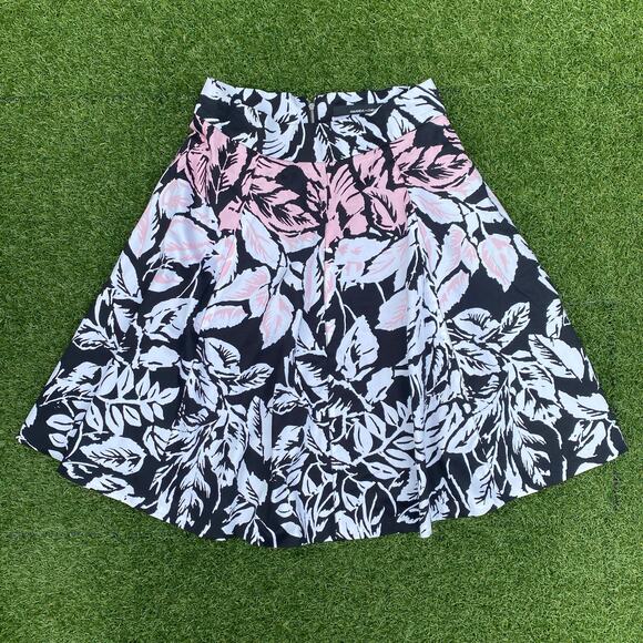 Amanda & Chelsea Women's Floral Skirt Size 4 - Picture 1 of 6